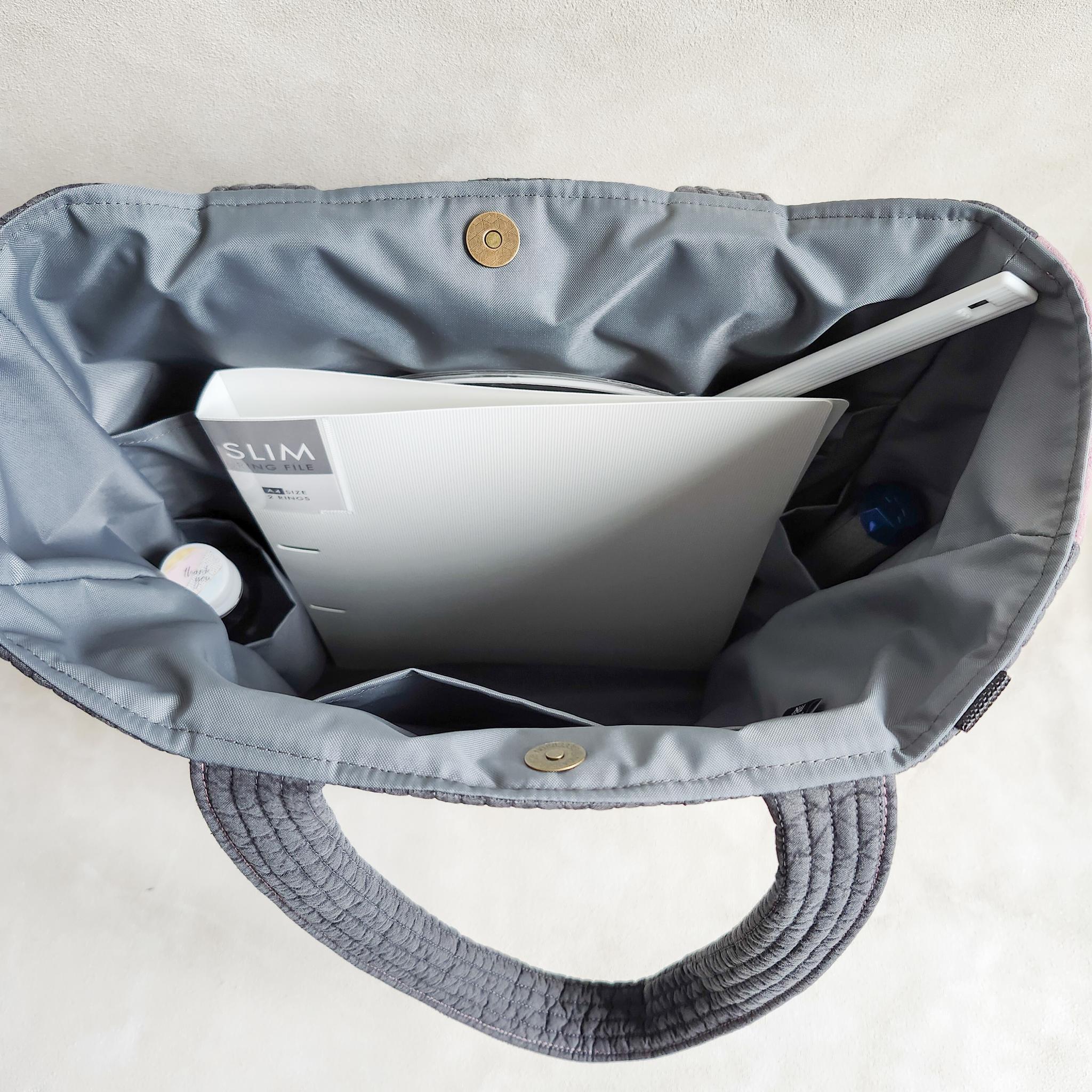 大人のための推し活ヌビバッグ 普段使いもできるダークグレー×推しカラー ♡ ヌビ イブル イニシャル 刺繍 推し活バッグ | 12枚目